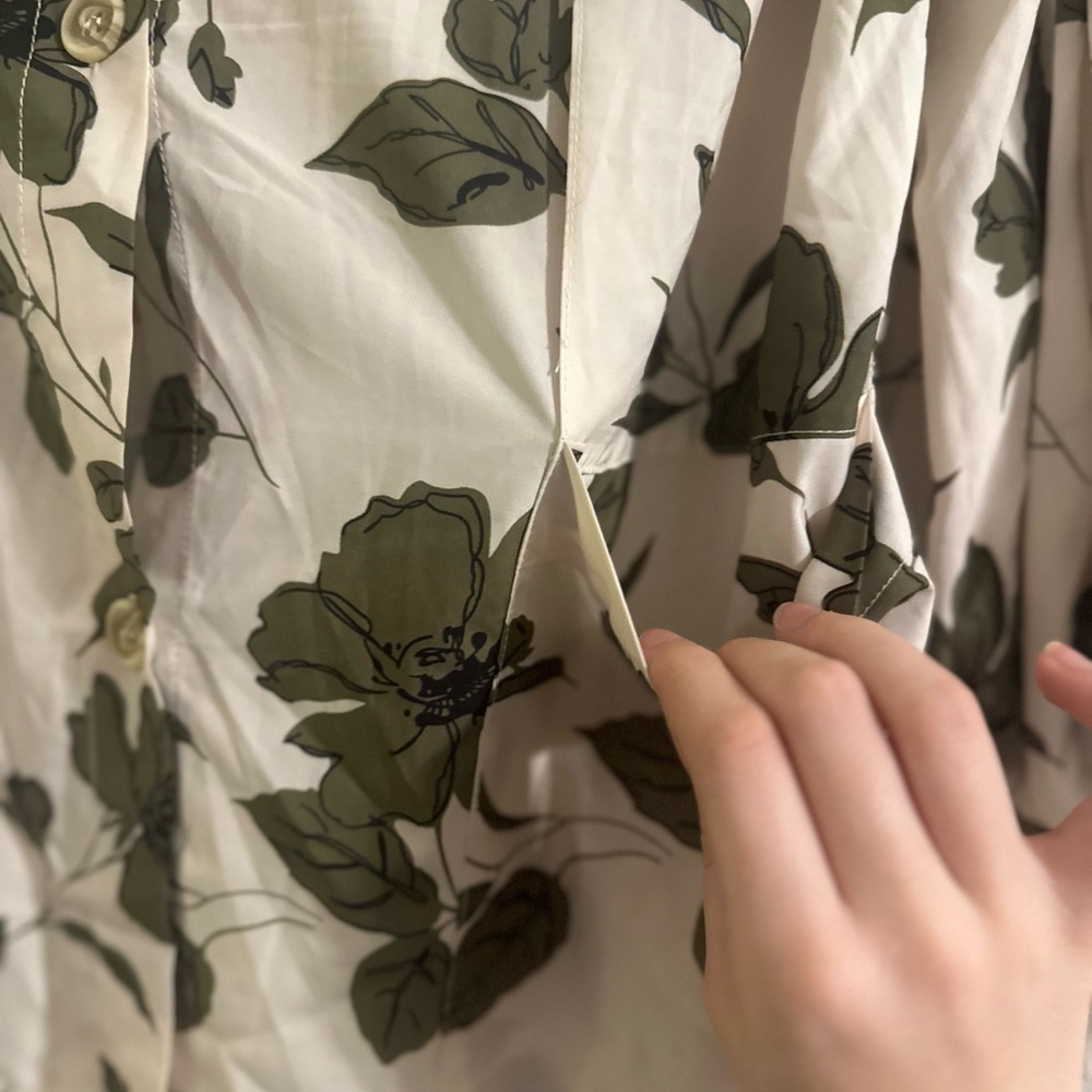 NWT Ghospell Green and Cream Floral Women's Blouse - Picture 5 of 12